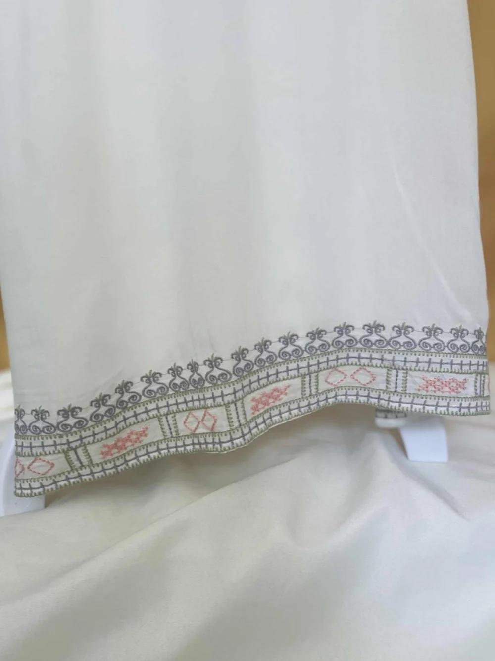 Lovposh Bohemian BOHO chic wedding bridal embroidered Maxi Dress fit M & L - Picture 3 of 4